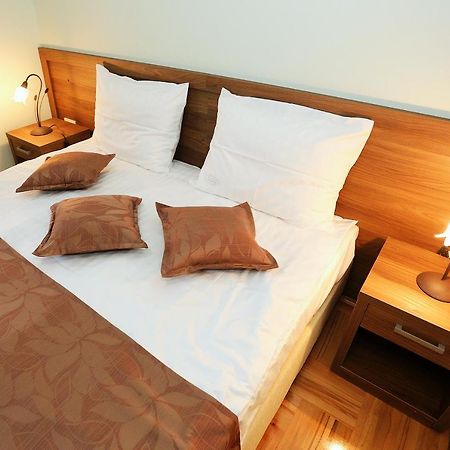 Apartments Ivana - Iva Zadar Eksteriør bilde