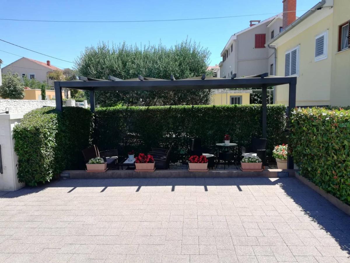 Apartments Ivana - Iva Zadar Eksteriør bilde