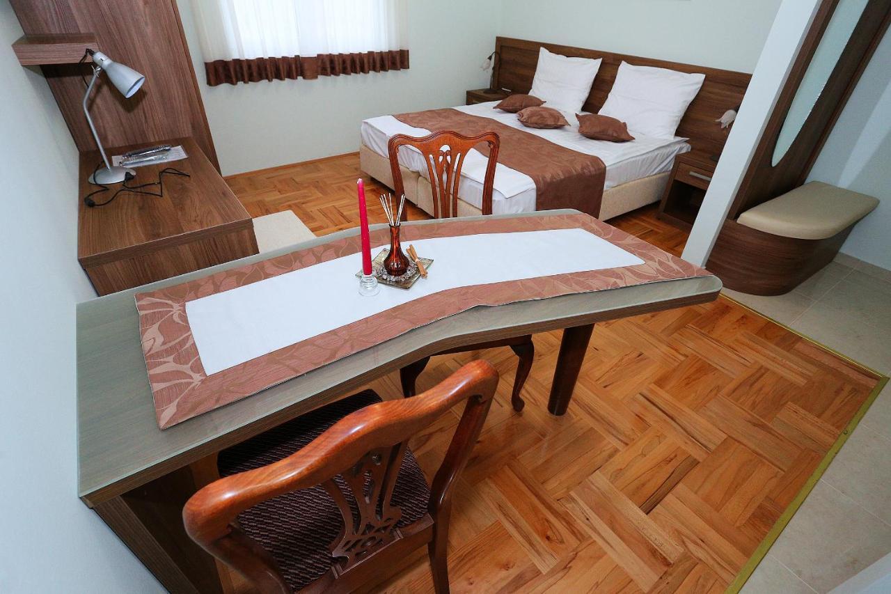 Apartments Ivana - Iva Zadar Eksteriør bilde