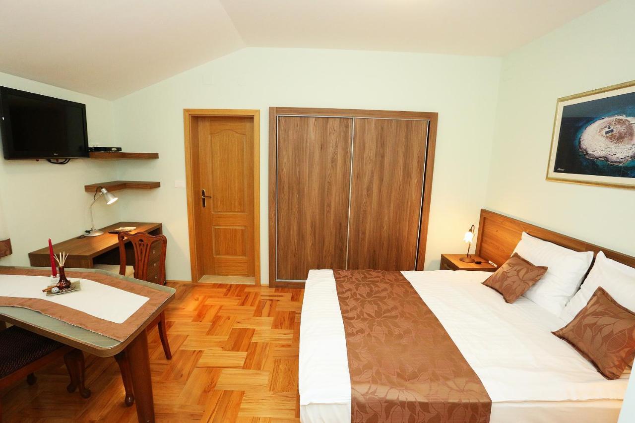 Apartments Ivana - Iva Zadar Eksteriør bilde