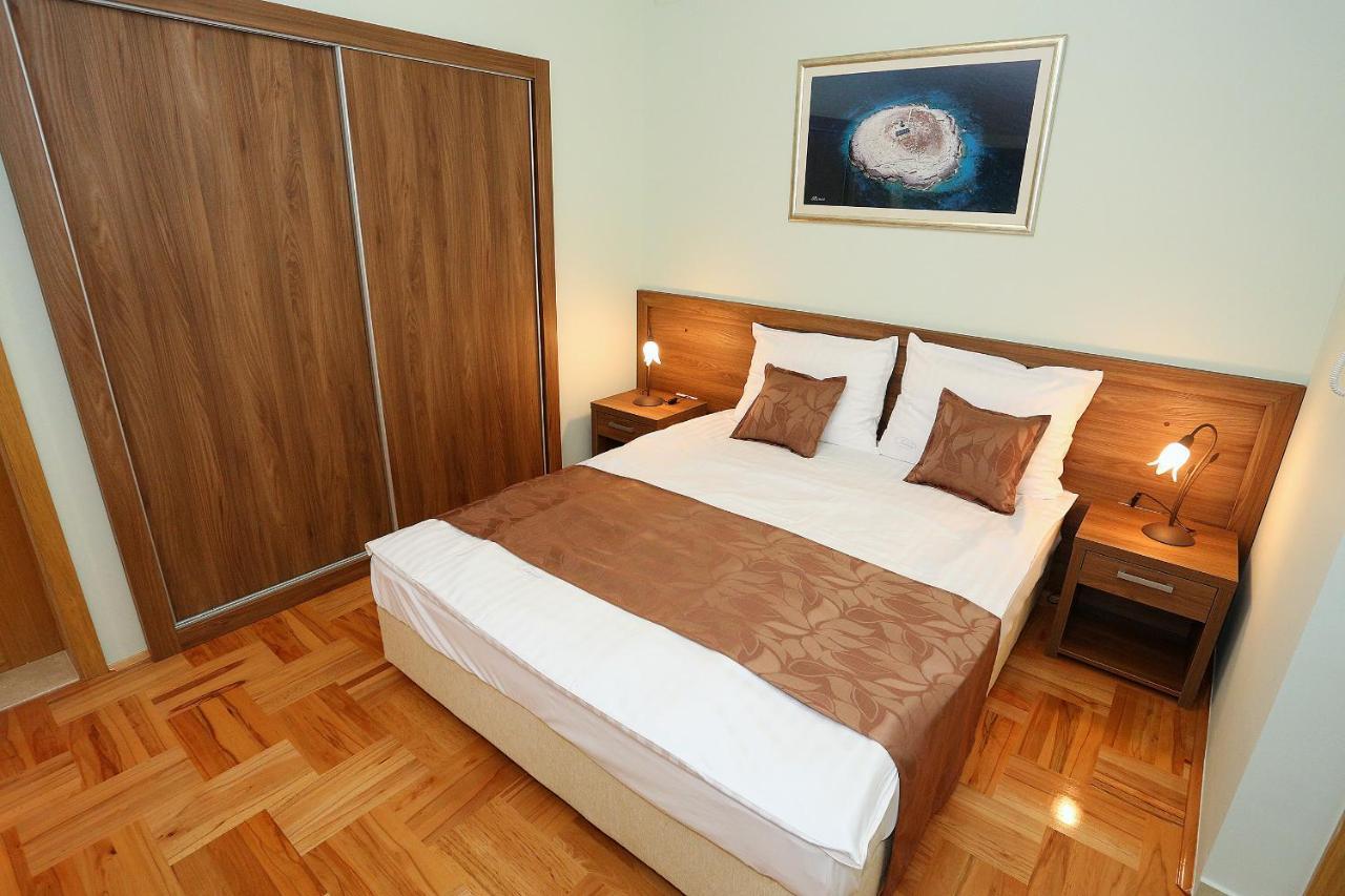 Apartments Ivana - Iva Zadar Eksteriør bilde