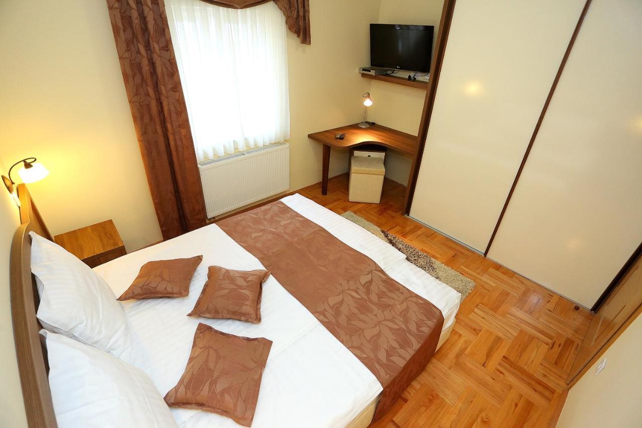 Apartments Ivana - Iva Zadar Eksteriør bilde